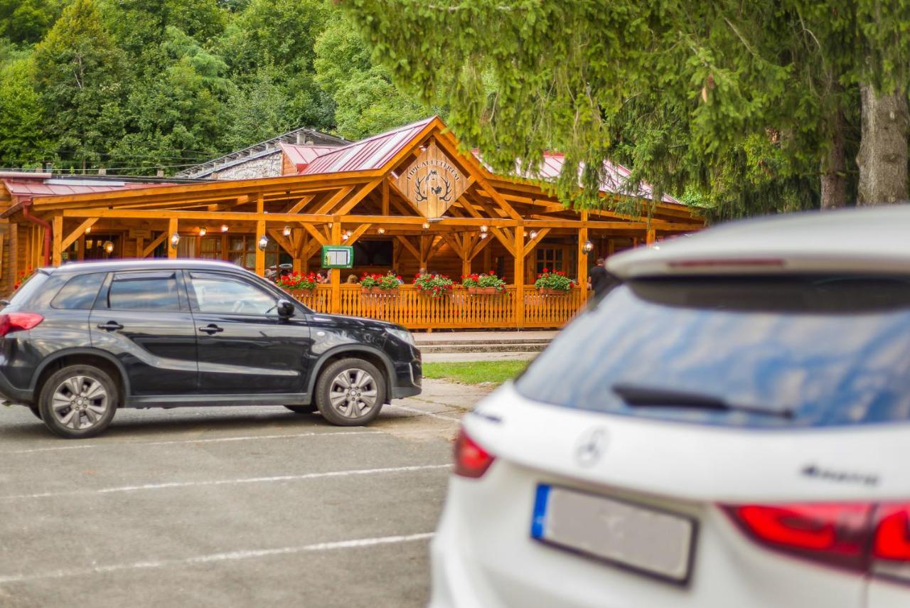 Lipicai Hotel Es Etterem Szilvásvárad Buitenkant foto