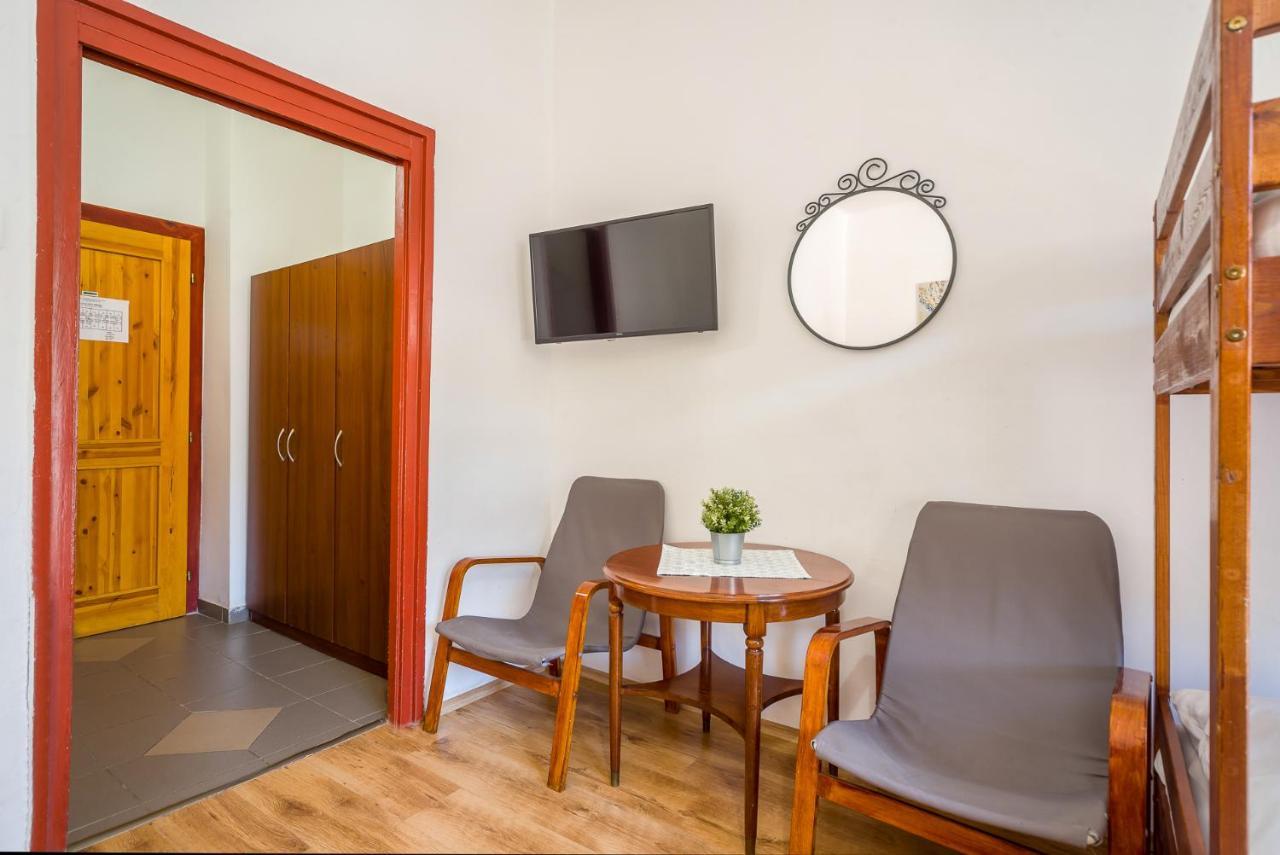 Lipicai Hotel Es Etterem Szilvásvárad Buitenkant foto