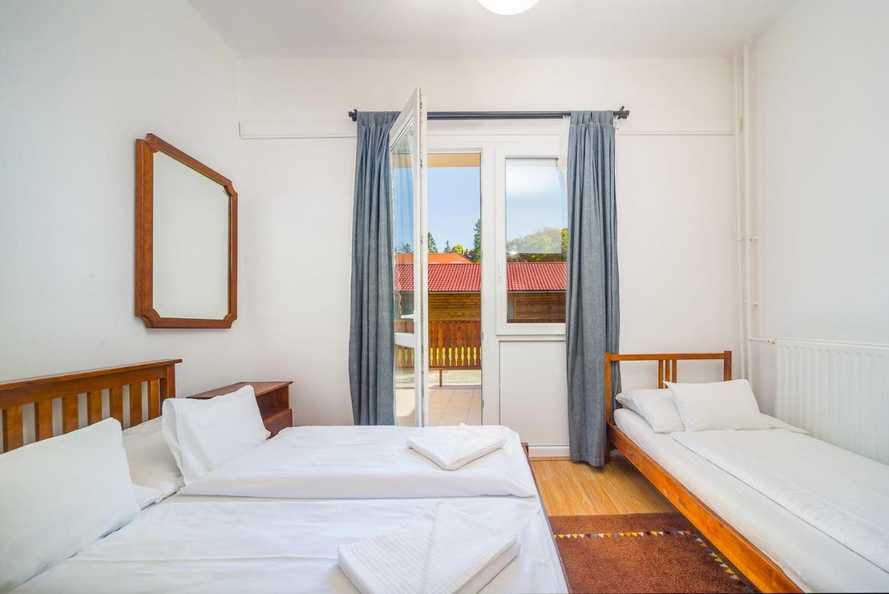 Lipicai Hotel Es Etterem Szilvásvárad Buitenkant foto