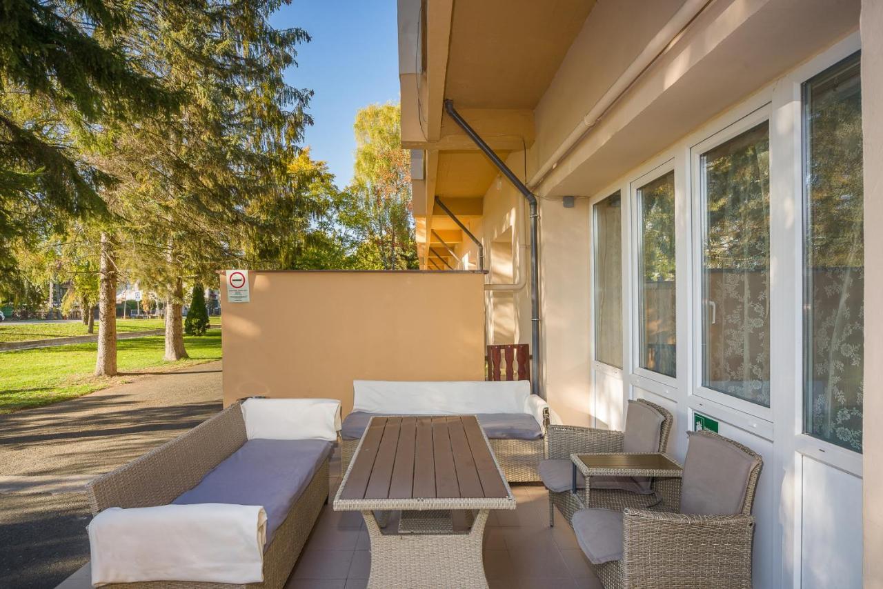 Lipicai Hotel Es Etterem Szilvásvárad Buitenkant foto