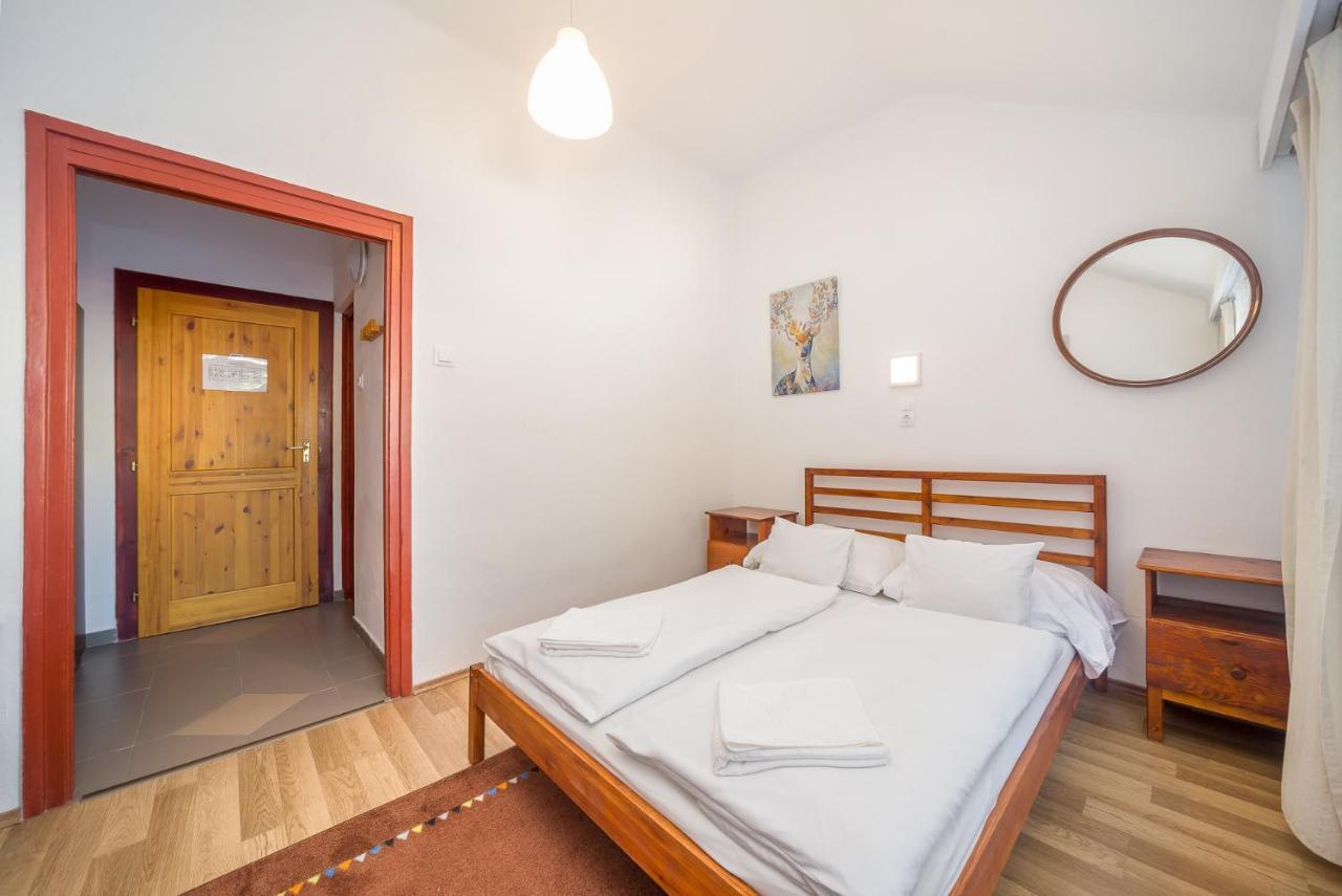 Lipicai Hotel Es Etterem Szilvásvárad Buitenkant foto